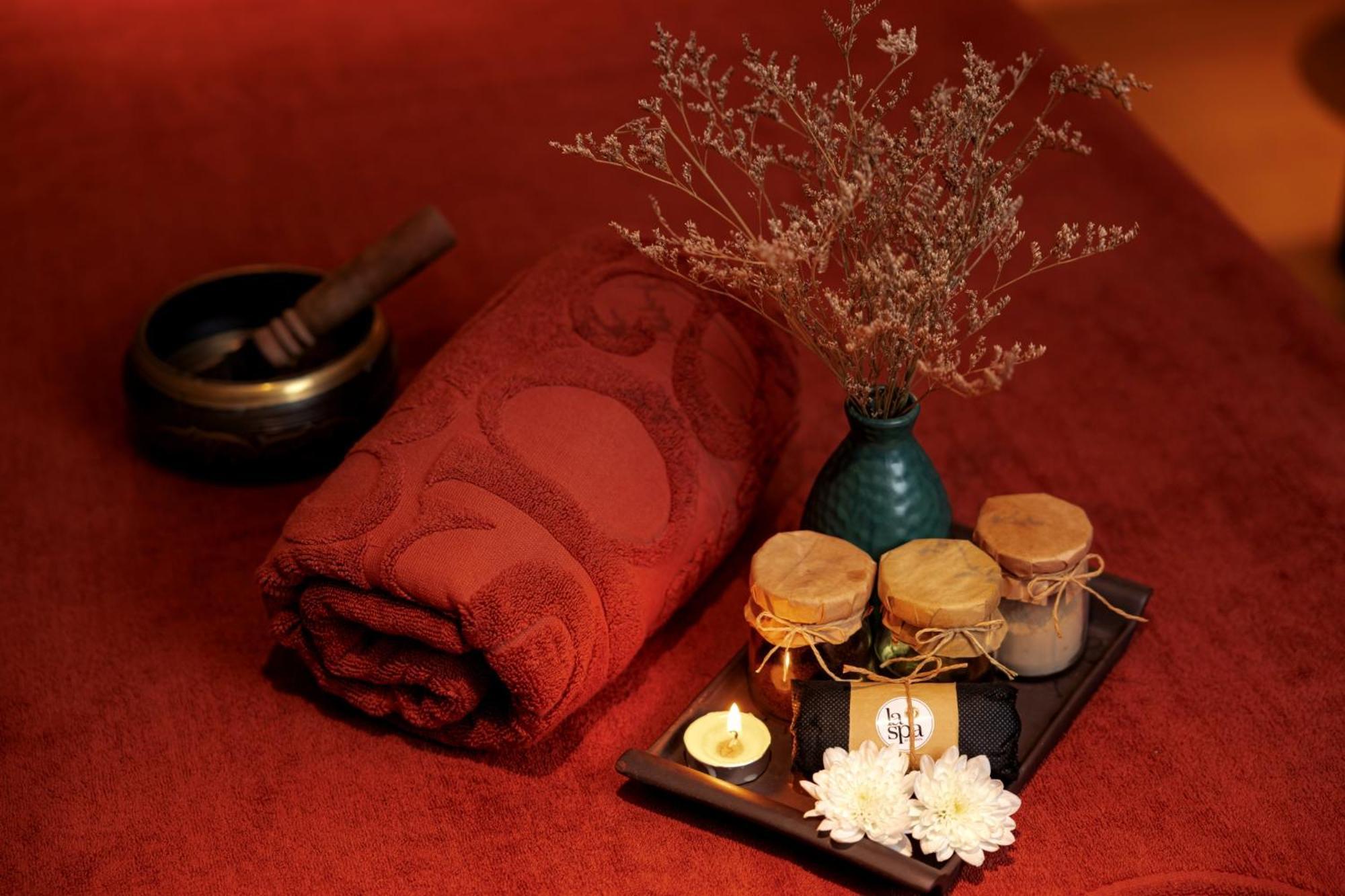 La Siesta Classic Hang Thung Hanoi Eksteriør billede Spa